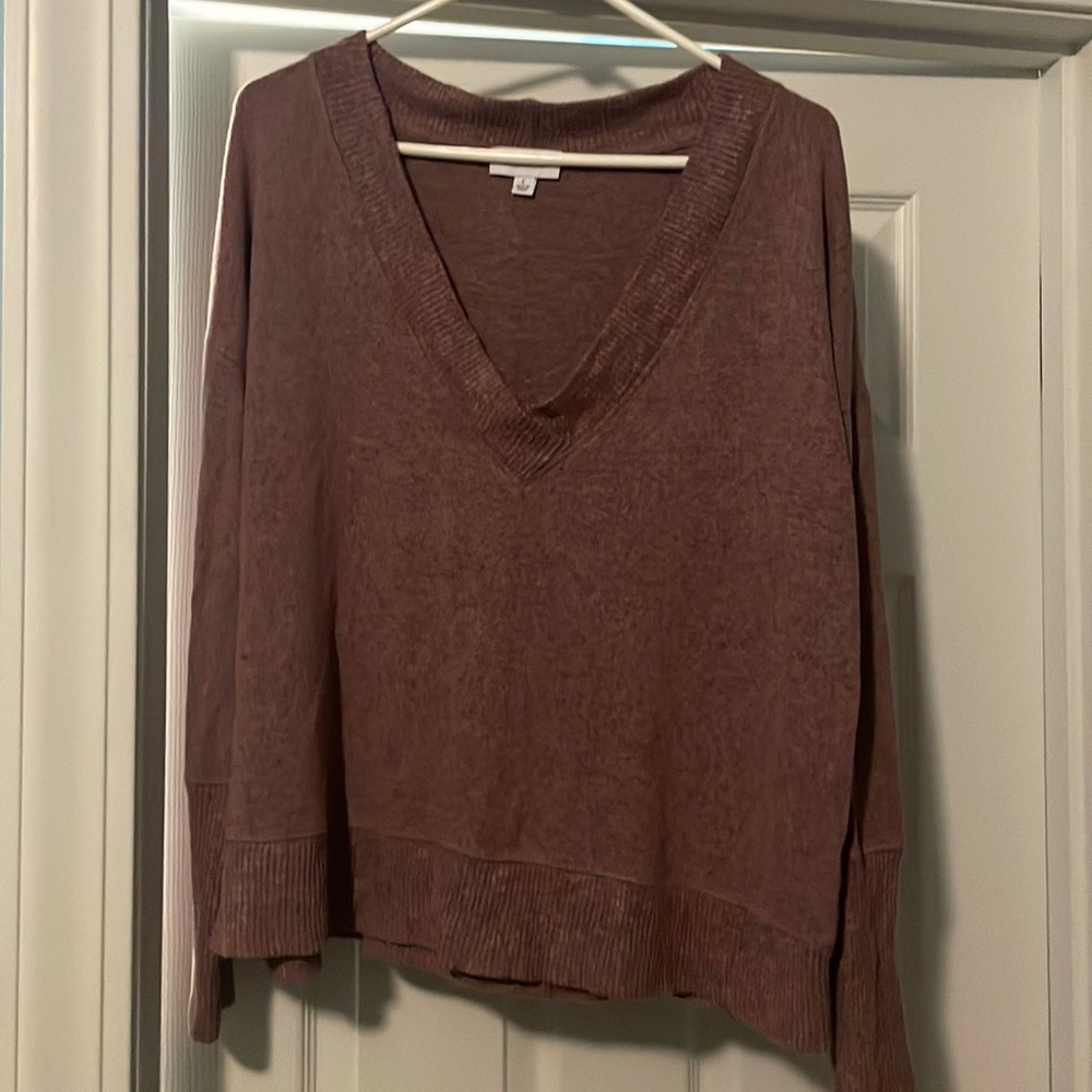 Purple Evereve V-neck Sweater Size L